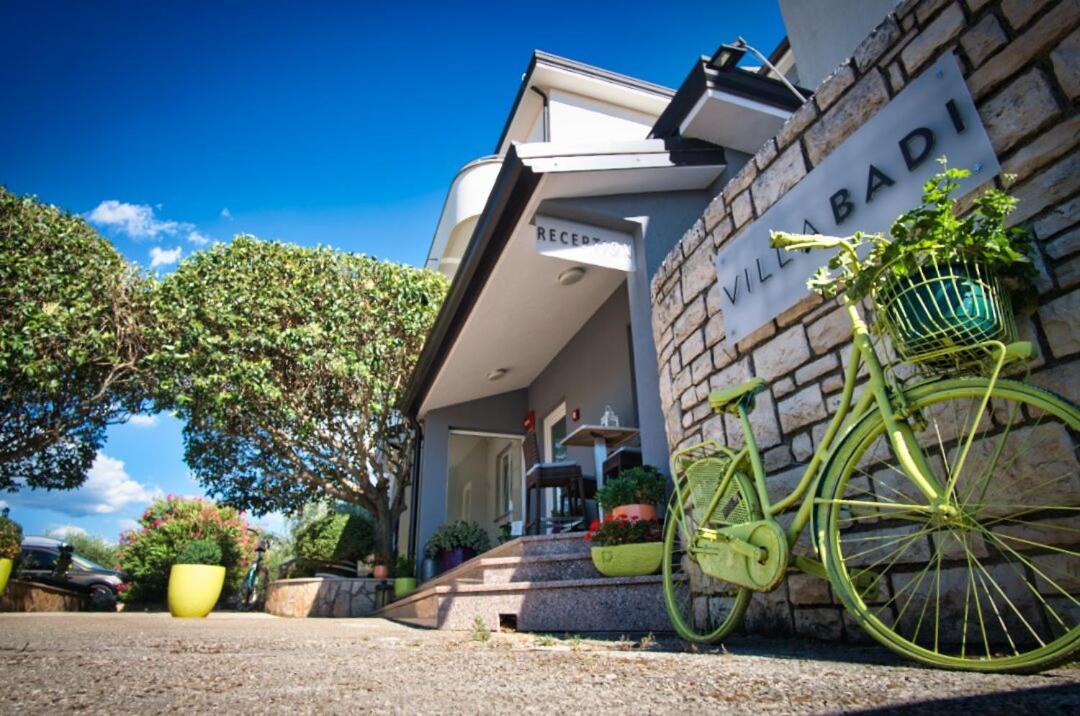 Villa Badi โลเวร็ตชิกา ภายนอก รูปภาพ